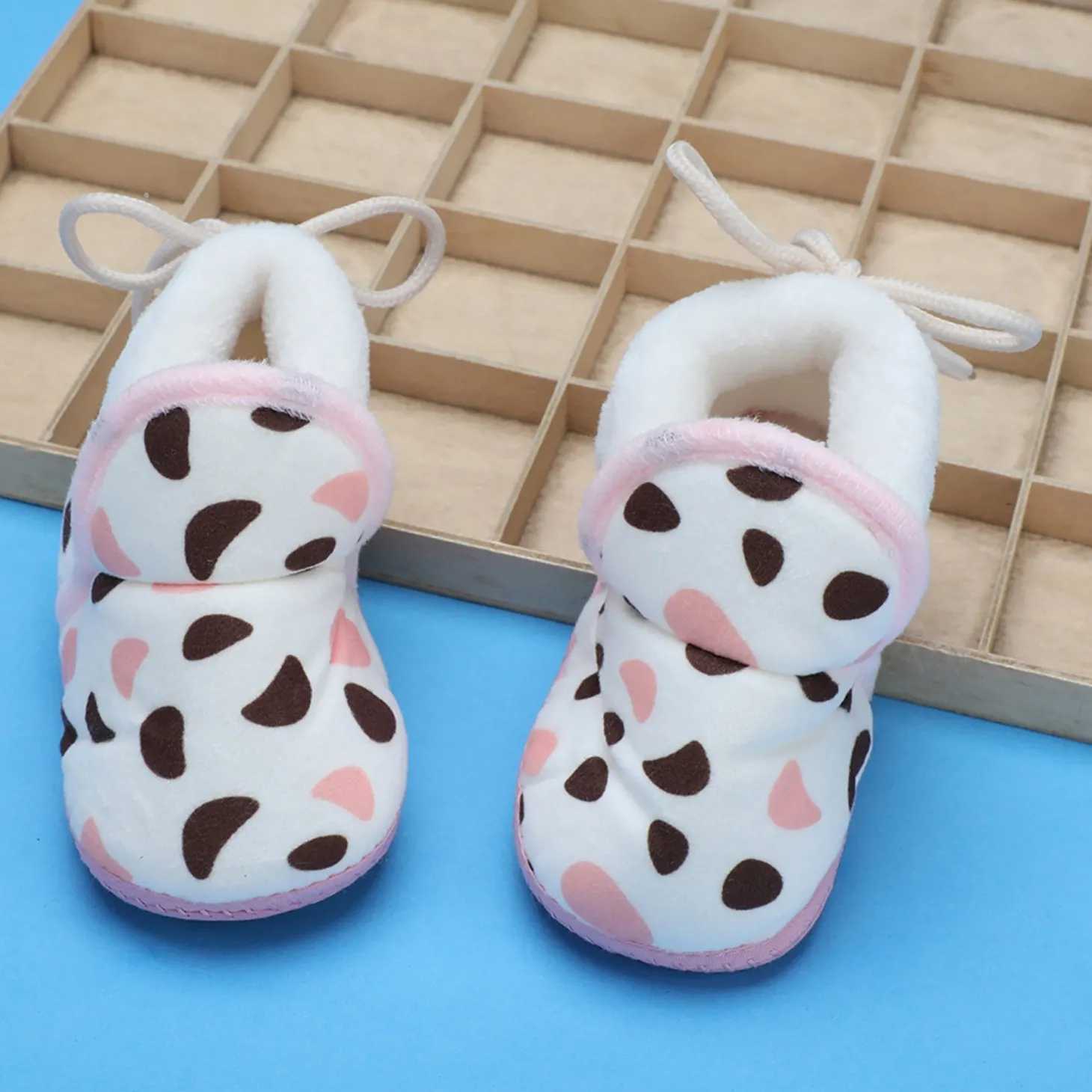Baby Moo Abstract Spots Soft Slip-On Anti-Skid Plush Warm Booties - Pink