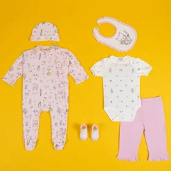 Baby Moo Floral Kitty Gift Set 6 Piece With Bodysuits, Pyjama, Cap, Bib And Socks - Pink