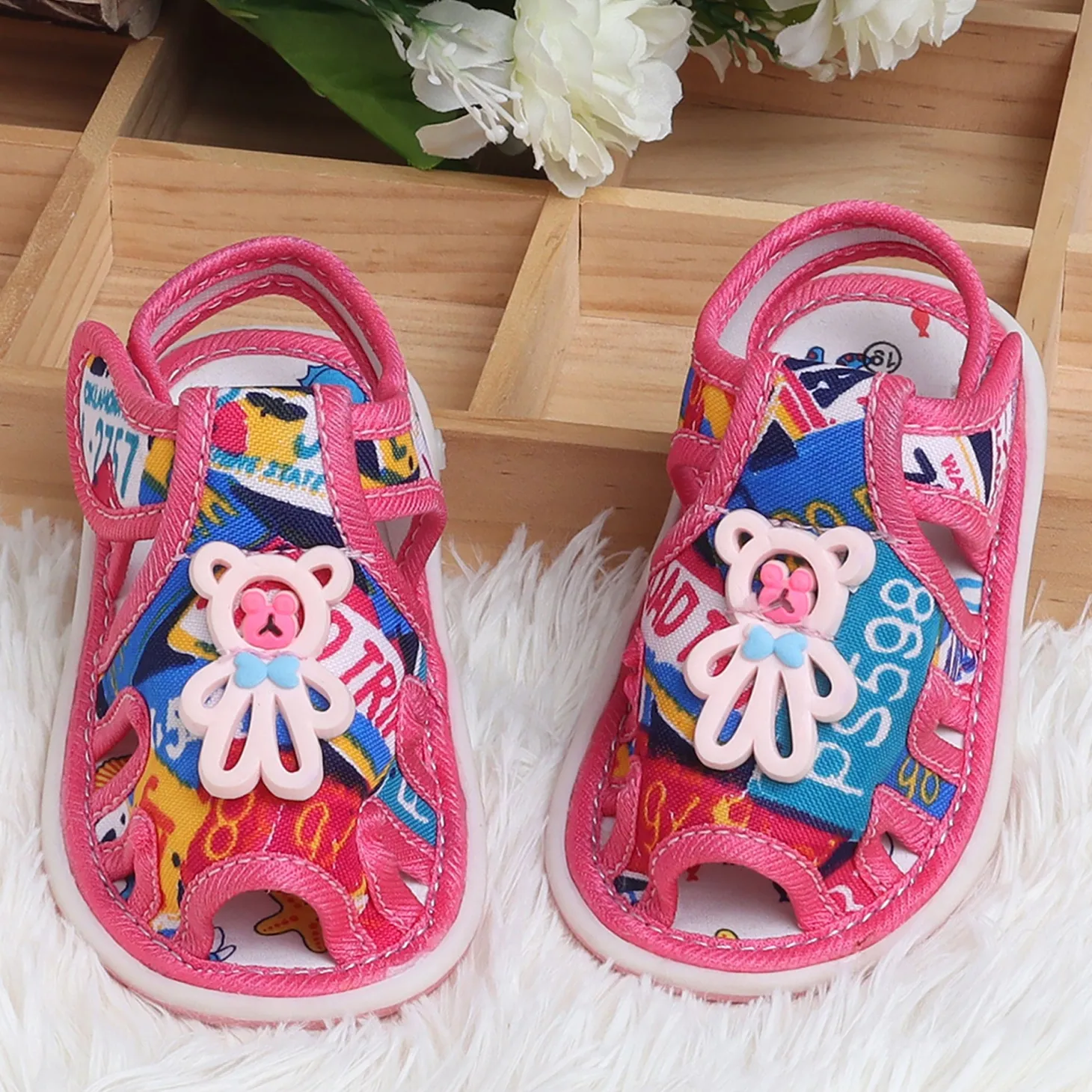 Baby Moo Teddy Applique Velcro Strap Anti-Skid Chu Chu Sound Sandals - Pink