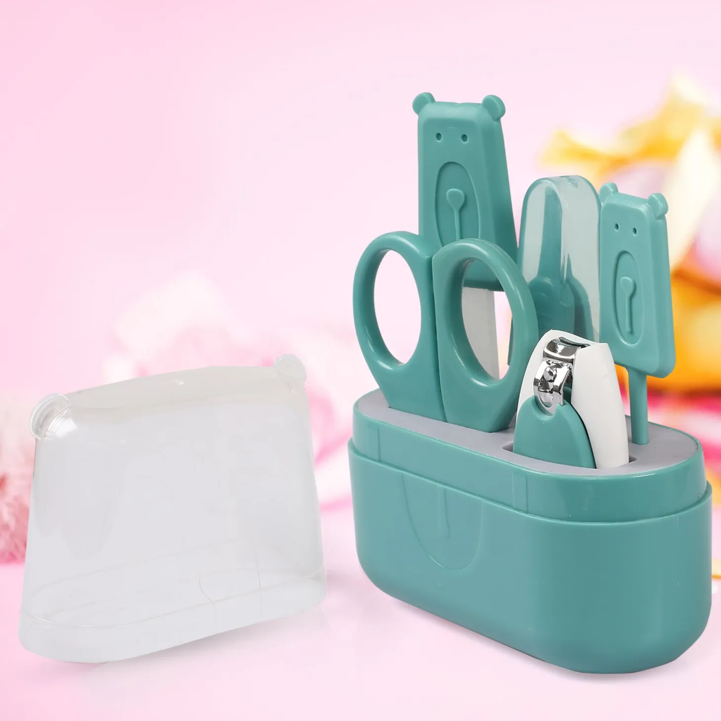 Teal Grooming Kit of 5 Pcs with a Nail Clipper
